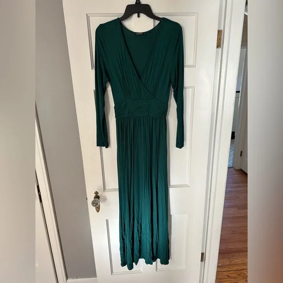 Dresses | Emerald Green Long Sleeve Maxi Dress | Poshmark